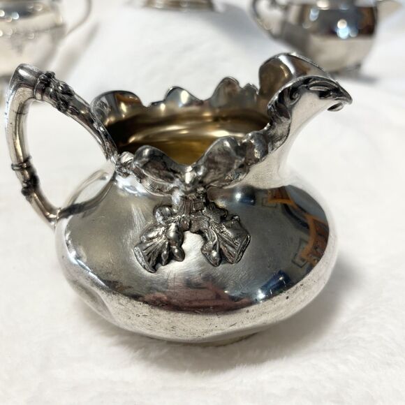 Vintage Ornate Silver Plate Creamer & Sugar Lot – Viking, WM Rogers, Mixed - Picture 15 of 16